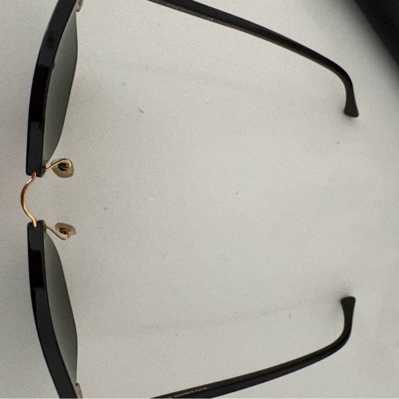 Ray-Ban Classic Black and Gold Sunglasses - Picture 2 of 3